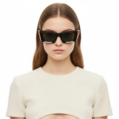 bs2607-0357_red_butterfly_acetate_sunglasses_model