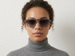 BS2607-0372_Grey_Aviator_Acetate_sunglasses_corner-tryon_female