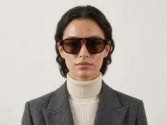 BS2607-0375_Tortoiseshell_Aviator_Acetate_sunglasses-tryon_female