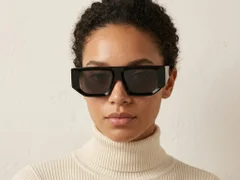 BS2607-0376_Black_Aviator_Acetate_sunglasses-tryon_female