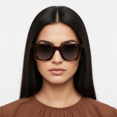 bs2607-0380_tortoiseshell_rectangular_acetate_sunglasses_model