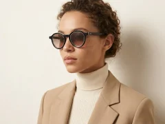 BS2607-0387_Black_Oval_Acetate_sunglasses-tryon_female