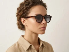BS2607-0388_Tortoiseshell_Oval_Acetate_sunglasses_corner-tryon_female