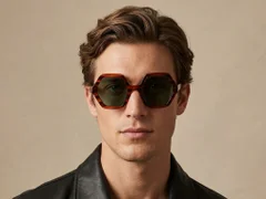 BS2607-0397_Tortoiseshell_Geometric_Acetate_sunglasses-tryon_male