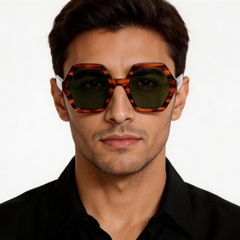 bs2607-0397_tortoiseshell_geometric_acetate_sunglasses_model