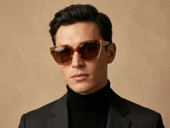 BS2607-0416_Tortoiseshell_Butterfly_Acetate_sunglasses-tryon_male