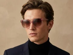 BS2607-0423_Pink_Butterfly_Acetate_sunglasses-tryon_male