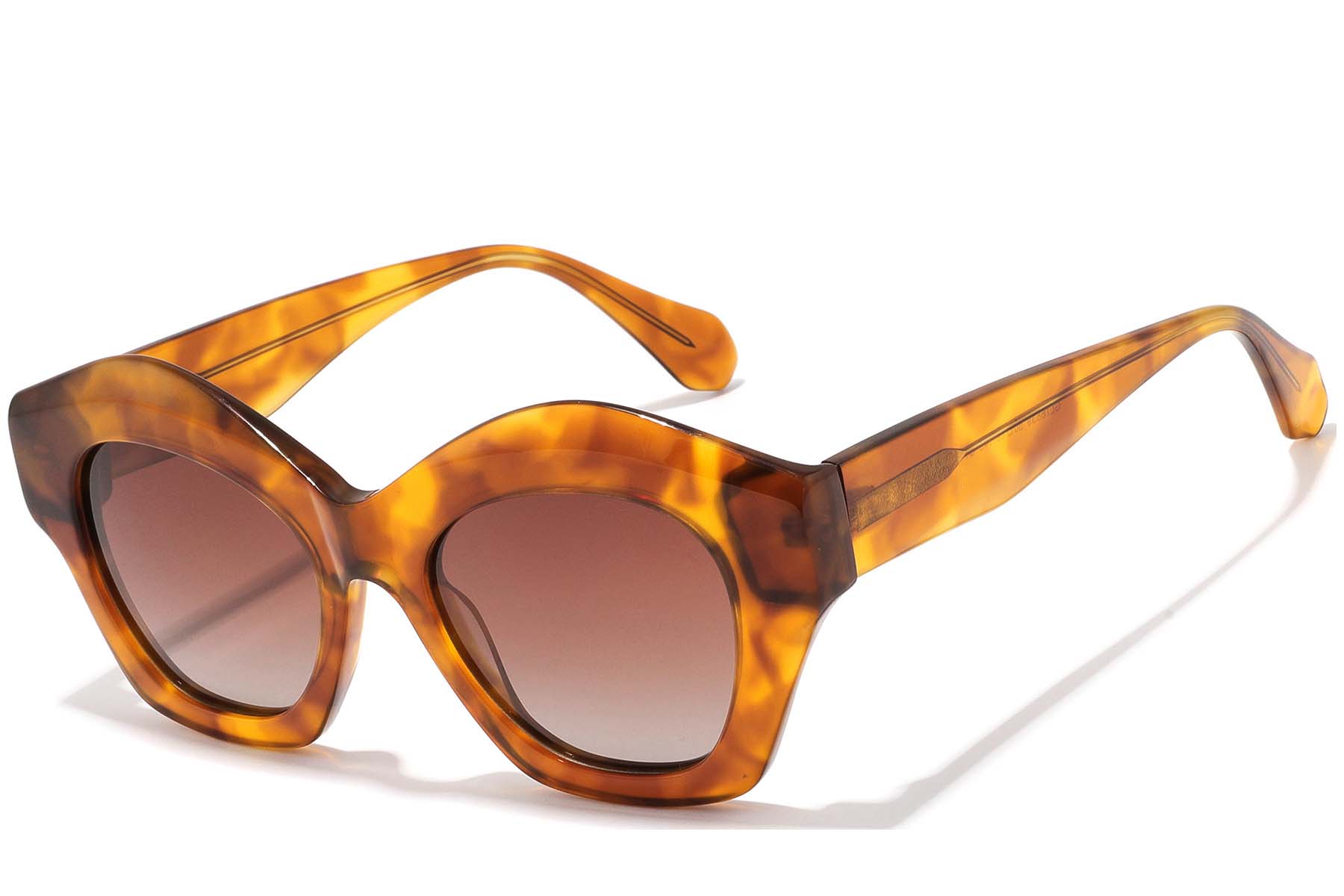 BS2607-0427_Tortoiseshell_Geometric_Acetate_sunglasses_corner