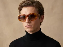 BS2607-0443_Tortoiseshell_Geometric_Acetate_sunglasses-tryon_male