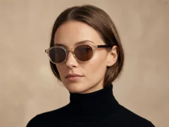 BS2607-0447_Grey_Oval_Acetate_glasses_corner-tryon_female