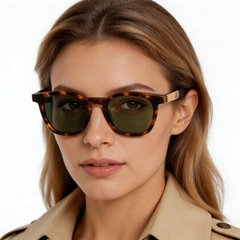 bs2607-0463_tortoiseshell_rectangular_acetate_sunglasses_model