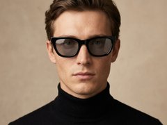 BS2607-0524_Black_Butterfly_Acetate_sunglasses-tryon_male