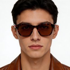 bs2607-0528_tortoiseshell_oval_acetate_sunglasses_model