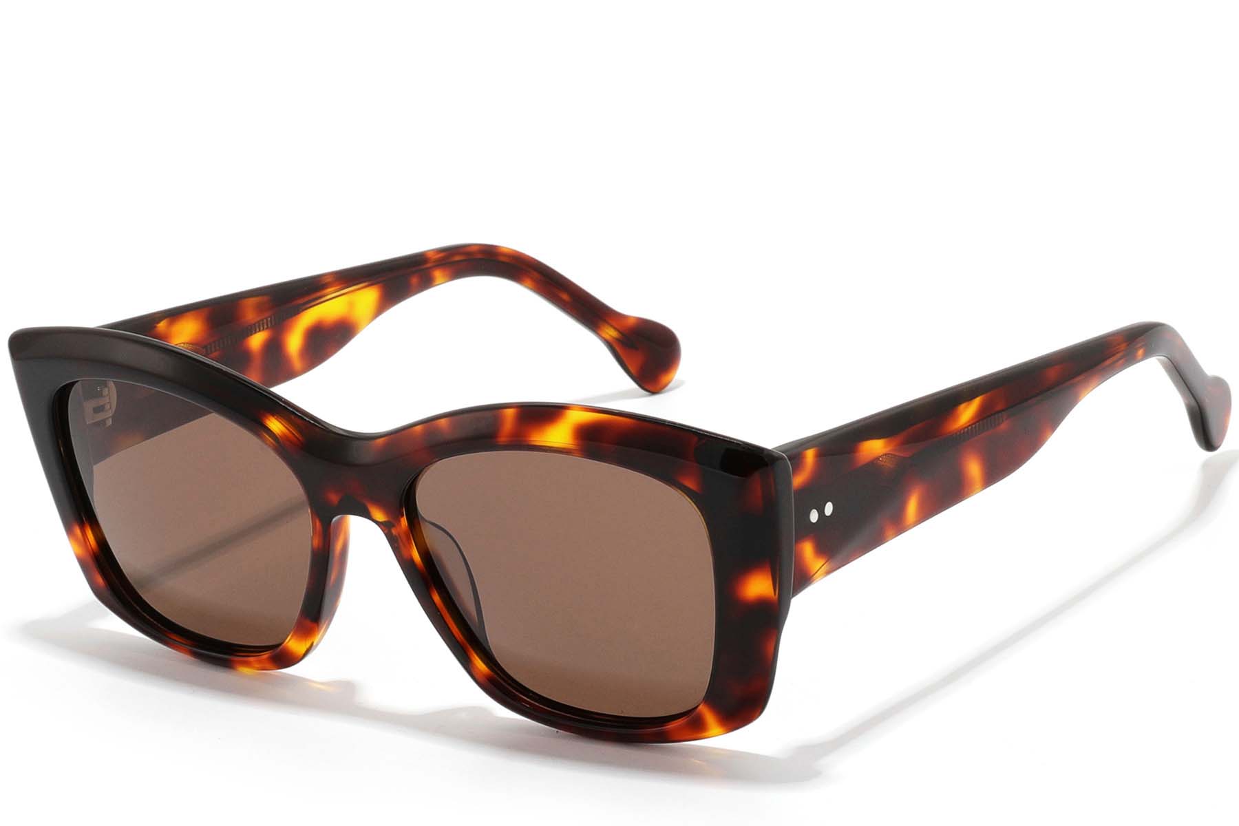 BS2607-0540_Tortoiseshell_Butterfly_Acetate_sunglasses_corner