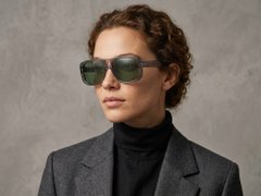 BS2607-0543_Grey_Aviator_Acetate_sunglasses_corner-tryon_female