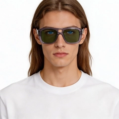 bs2607-0543_grey_aviator_acetate_sunglasses_model