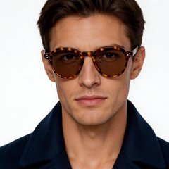 bs2607-0592_tortoiseshell_oval_acetate_sunglasses_model