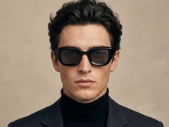 BS2607-0610_Black_Rectangular_Acetate_sunglasses-tryon_male