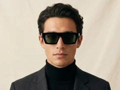 BS2607-0615_Black_Rectangular_Acetate_sunglasses-tryon_male