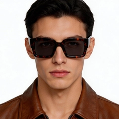 bs2607-0620_tortoiseshell_rectangular_acetate_sunglasses_model