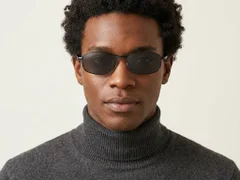 BS2607-0624_Black_Oval_Metal_Polarized Sunglasses-tryon_male