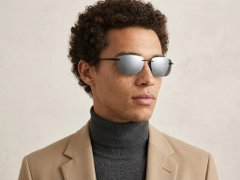 BS2607-0674_Black_Invisible_Plastic_Polarized Sunglasses-tryon_male
