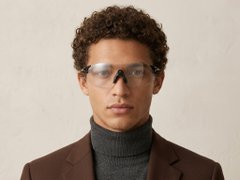 BS2607-0680_Black_Aviator_Plastic_Photochromic Glasses-tryon_male