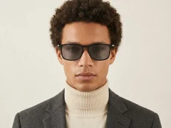 BS2607-0697_Black_Rectangular_Plastic_Polarized Sunglasses-tryon_male