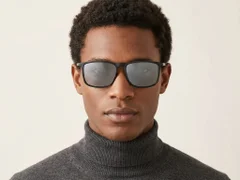 BS2607-0698_Black_Rectangular_Plastic_Polarized Sunglasses-tryon_male