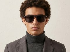 BS2607-0706_Black_Aviator_Plastic_Polarized Sunglasses-tryon_male