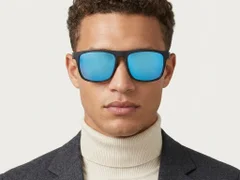 BS2607-0712_Black_Aviator_Plastic_Polarized Sunglasses-tryon_male