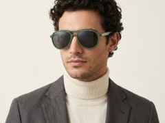 BS2607-0721_Green_Aviator_Plastic_Polarized Sunglasses-tryon_male