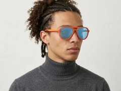 BS2607-0723_Orange_Aviator_Plastic_Polarized Sunglasses-tryon_male