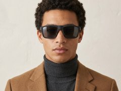 BS2607-0739_Black_Aviator_Plastic_Polarized Sunglasses-tryon_male