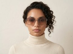 BS2607-0755_Silver_Rectangular_Metal_Sunglasses-tryon_female