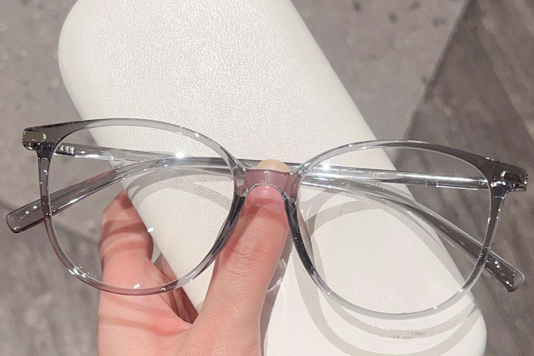 BS423-0273_Grey_Oval_TR90_Glasses_front