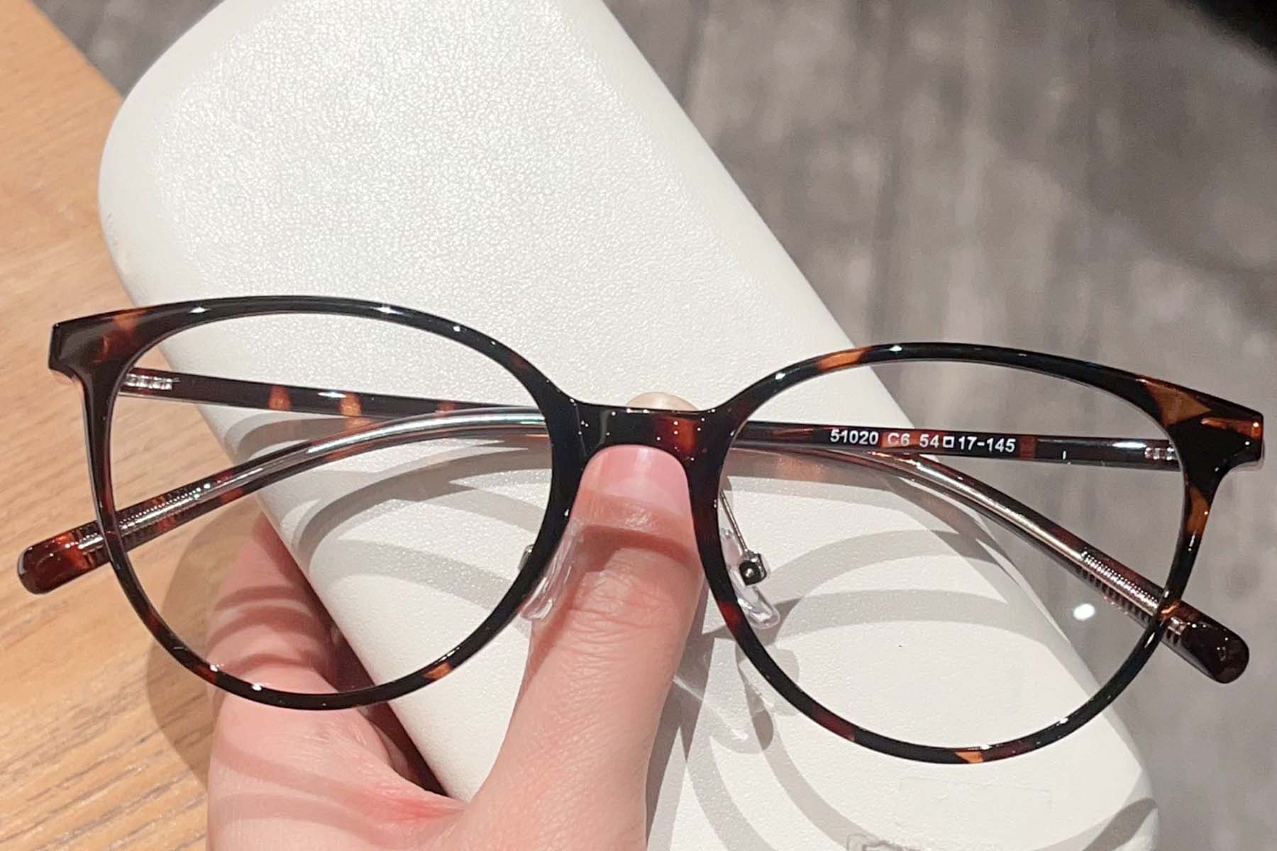 BS423-0283_Tortoiseshell_Oval_TR90_Glasses_front