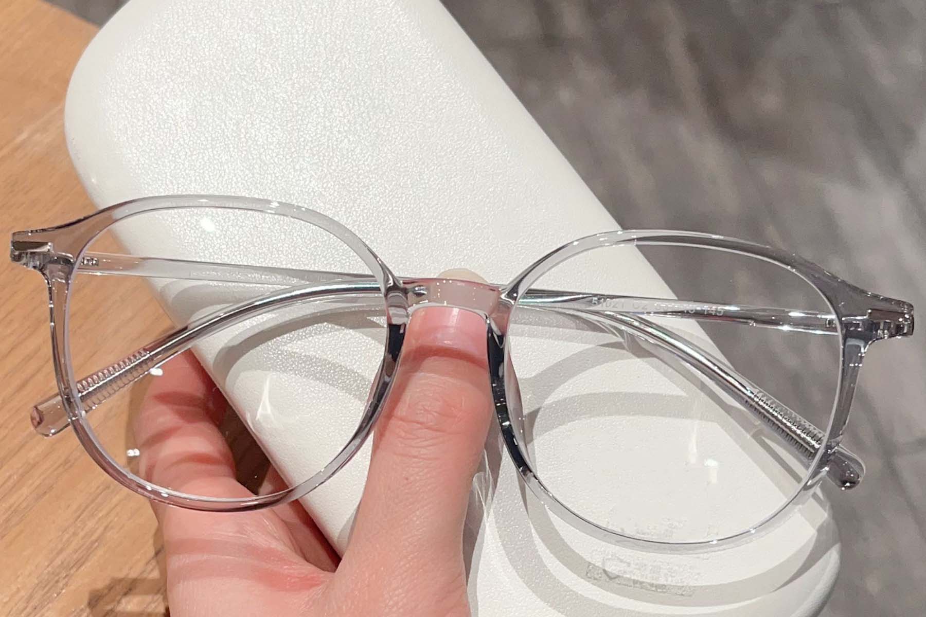 BS423-0285_Grey_Oval_TR90_Glasses_front