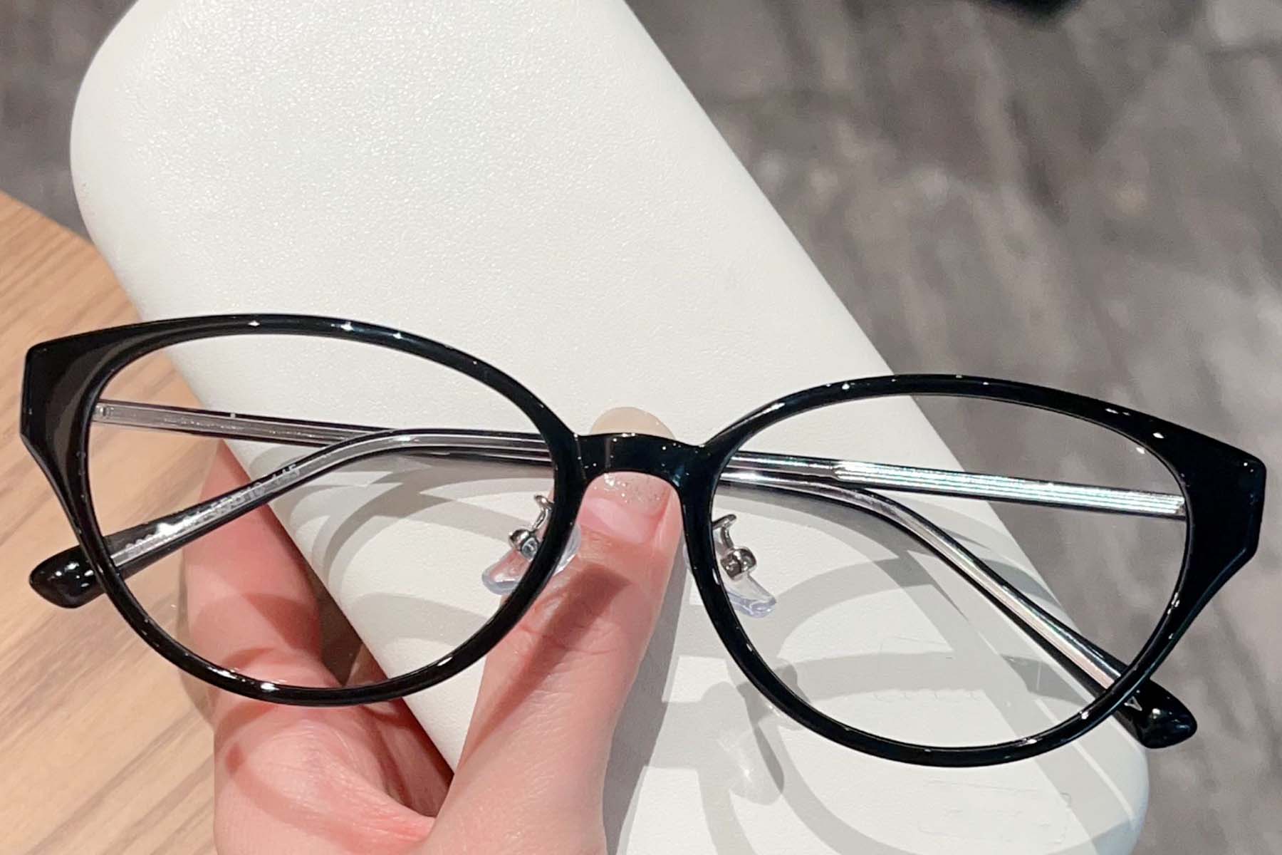 BS423-0295_Black_Butterfly_Acetate_Glasses_front