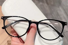 BS423-0330_Black_Oval_TR90_Glasses_front