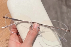 BS423-0337_Pink_Invisible_Titanium_Glasses_front