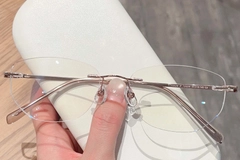 BS423-0342_Pink_Invisible_Titanium_Glasses_front