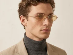 BS423-0401_Golden_Oval_Metal_Sunglasses-tryon_male