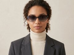 BS423-0413_Silver_Butterfly_Metal_Sunglasses-tryon_female