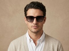 BS423-0443_Tortoiseshell_Rectangular_TR90_Sunglasses-tryon_male