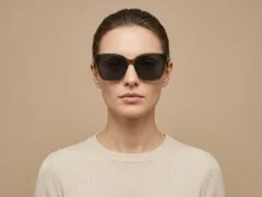 BS423-0448_Green_Butterfly_TR90_Sunglasses-tryon_female