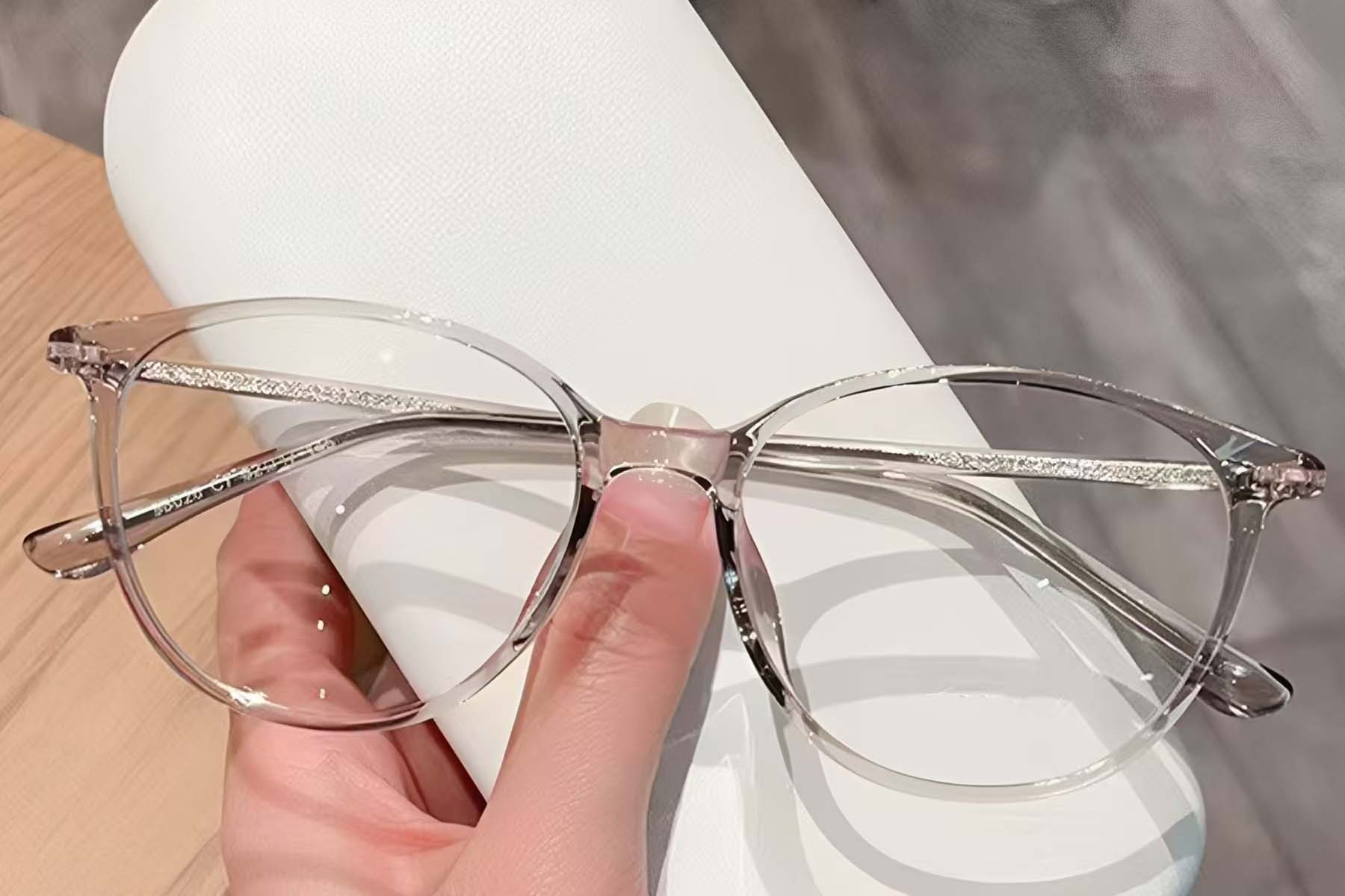 BS423-0481_Grey_Oval_TR90_Glasses_front