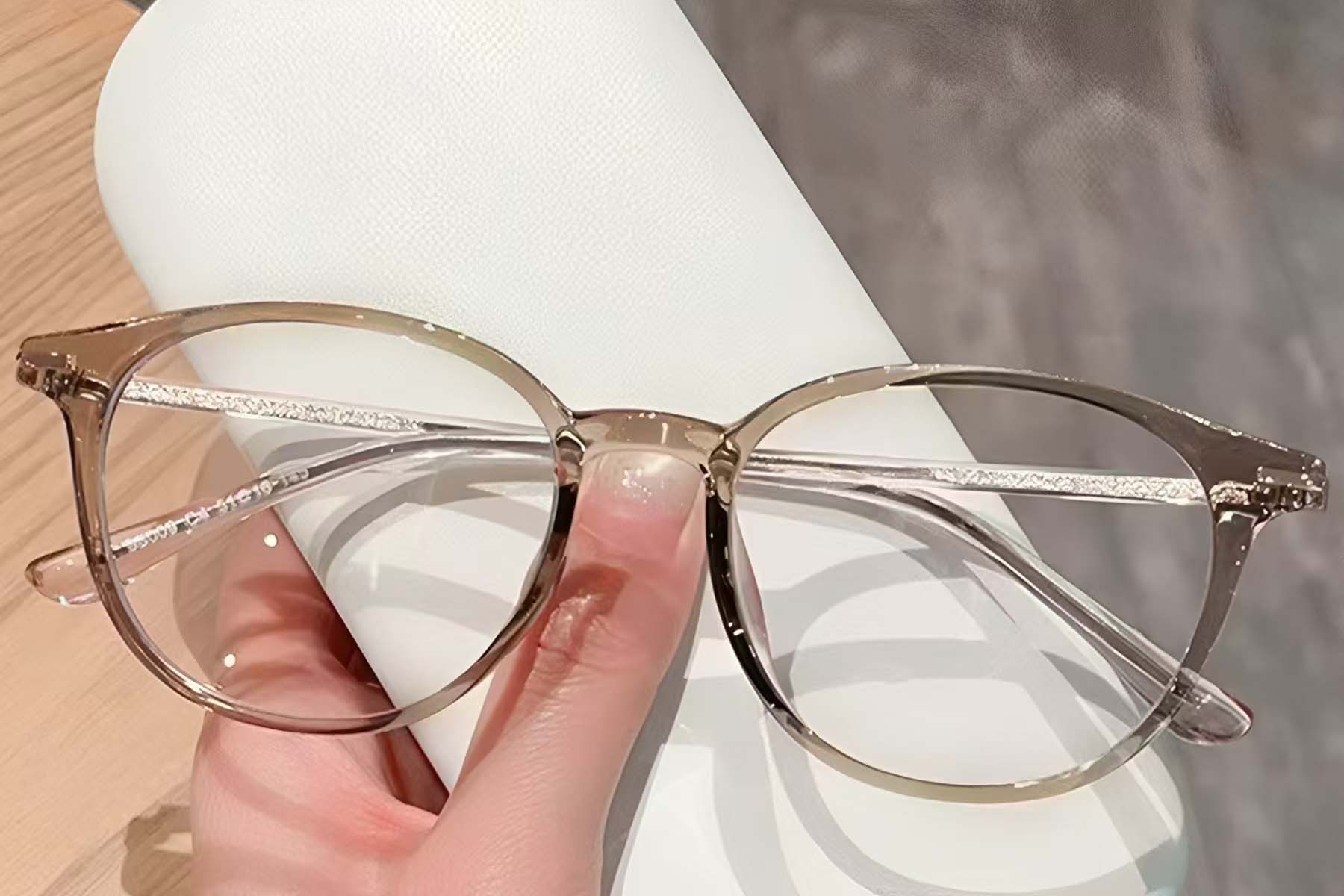 BS423-0485_Brown_Oval_TR90_Glasses_front