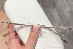 BS423-0493_Pink_Invisible_Titanium_Glasses_front