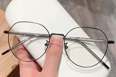 BS423-0496_Black_Geometric_Metal_Glasses_front